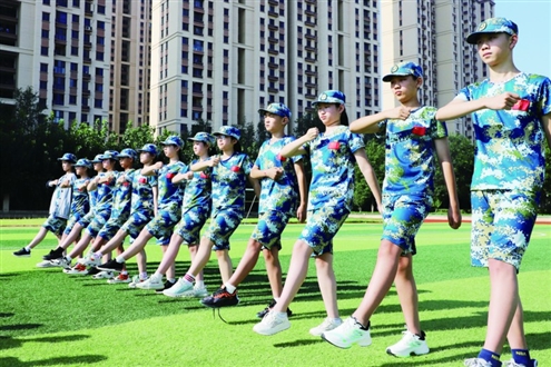 学校构建“三段两衔接”幼小初衔接教育模式
